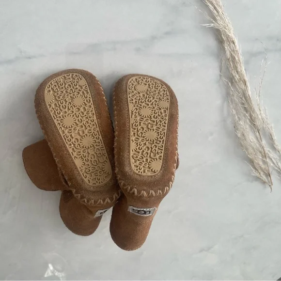 Ugg Australia baby classic boot infant size 4/5 - Picture 3 of 5
